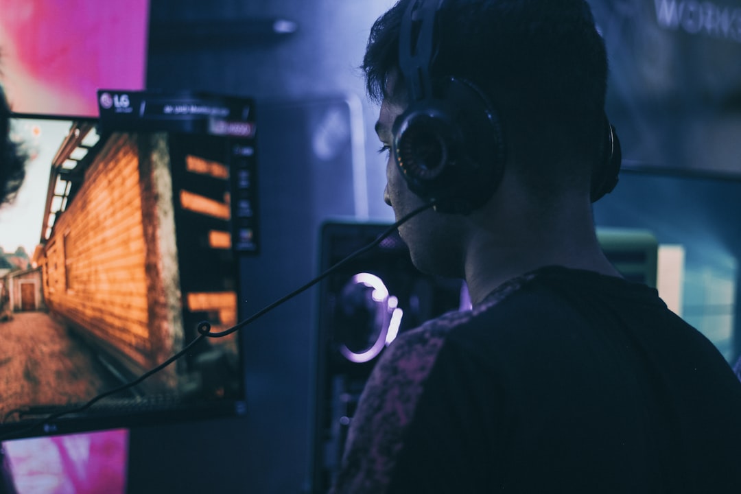 Photo gaming headphones